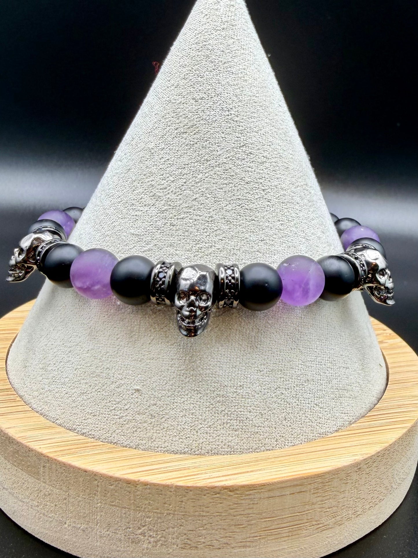 Amethyst Guardian – Amethyst, Onyx & Skull Bracelet (Made to Order)